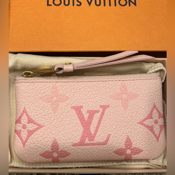 🎀Louis Vuitton By The Pool Key Pouch🎀 - Picture 3 of 7
